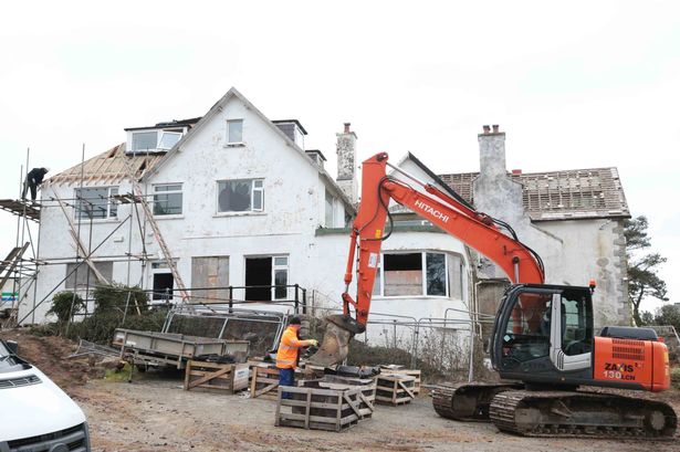 Watch work to demolish 'eyesore' hotel in Gwynedd begin
