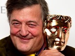 Stephen fry quits twitter again over 'bag lady' backlash