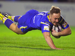 Warrington fight back to topple widnes and claim outright lead of super league