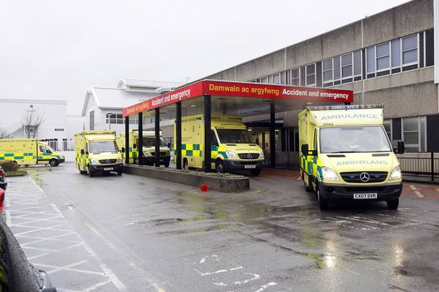 Two men taken to hospital in A525 Denbighshire crash