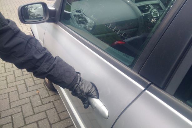 Police warn Gwynedd motorists after spate of thefts from cars