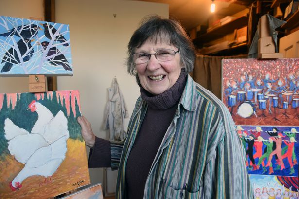 Gwynedd artist paints 12 days of Christmas and displays them in front window of her house