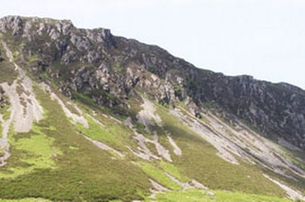 'Inadequately' equipped duo rescued from Cader Idris