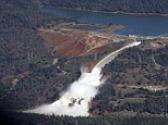 Cracks may offer clues to California dam's troubles