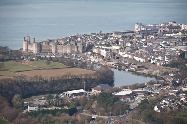 Government snubs Caernarfon to put tax office jobs in south instead