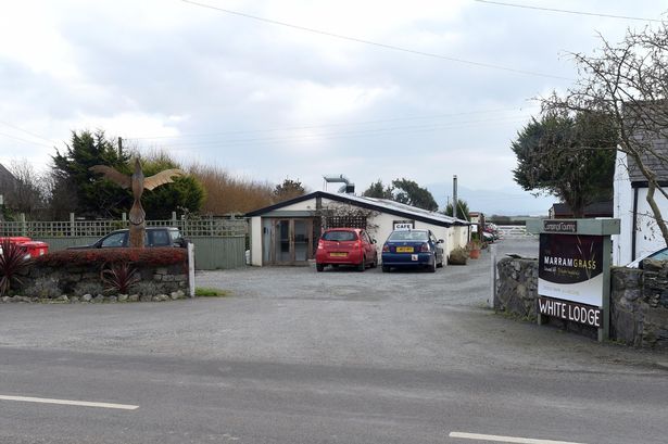 Anglesey double yellow lines backed – but restaurant owners say it will 'destroy business'