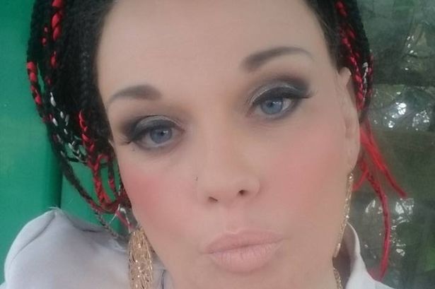 Caernarfon mum-of-four and talented singer dies after collapsing suddenly at home
