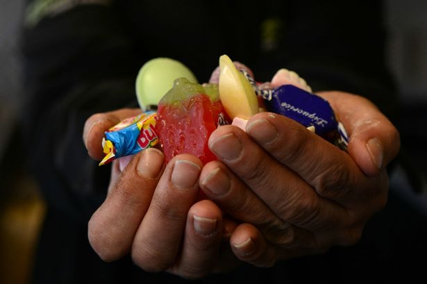 'Pick 'n' Mix police' on patrol as Betsi bans them and other food from hospital wards
