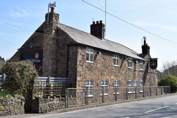 This Flintshire pub has just had £150K revamp…and YOU could run it