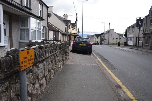 'Bonkers' double yellow lines roll-out for Anglesey seaside village sparks outcry