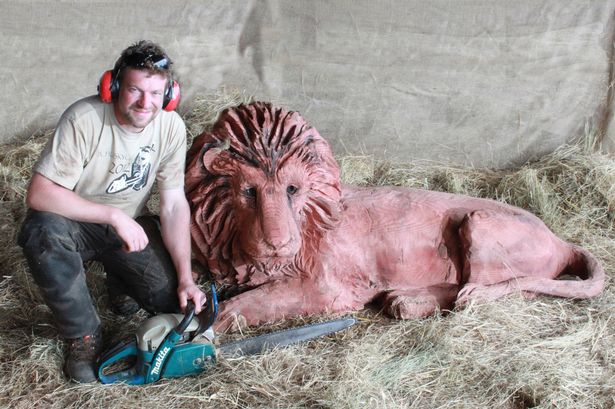 Wrexham chainsaw sculptor has £10,000 equipment stolen in workshop break-in