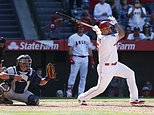 Angels come back to beat Mariners