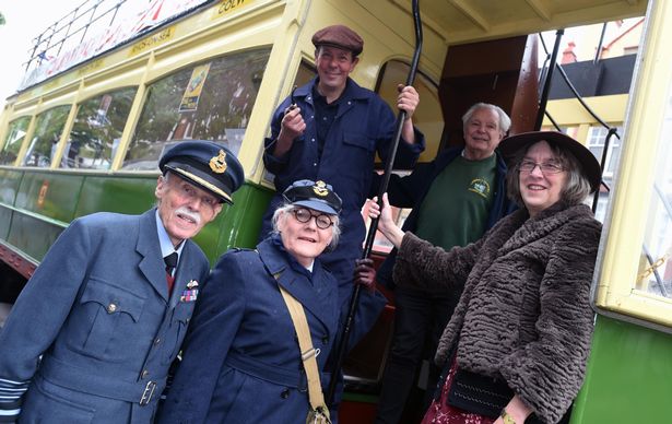 Colwyn Bay rolls back the years for Forties Festival knees up