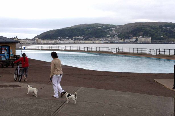 Two men arrested at Llandudno paddling pool on suspicion of 'carrying a bladed weapon'