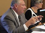 Top Kansas lawmakers rebuke Brownback over budget, taxes