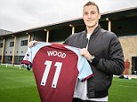 Chris Wood completes £15m move from Leeds to Burnley