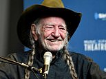 Willie Nelson to lead new Harvey benefit concert