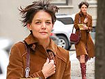 Katie Holmes evokes the seventies with her style in NYC