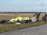 5 dead after twin-engine plane crashes at Florida airport