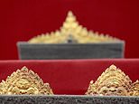 Looted Angkor jewellery returned to Cambodia