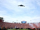US national anthem kicks off Rose Bowl playoffs