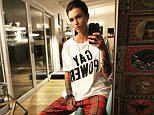Ruby Rose ditches her cane in relaxed selfie